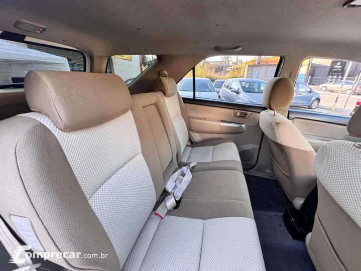 HILUX SW4 4X2SR