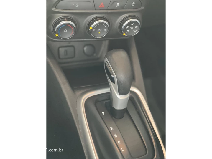 TRACKER 1.0 TURBO FLEX AUTOMÁTICO