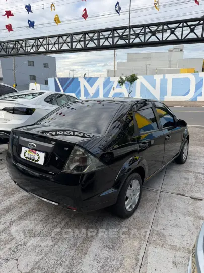 FIESTA SEDAN 1.6