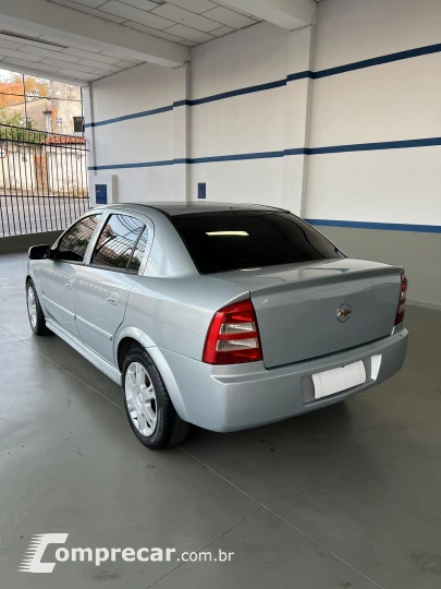 ASTRA 2.0 MPFI Advantage 8V