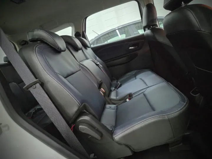 SPIN 1.8 PREMIER 8V FLEX 4P AUTOMÁTICO