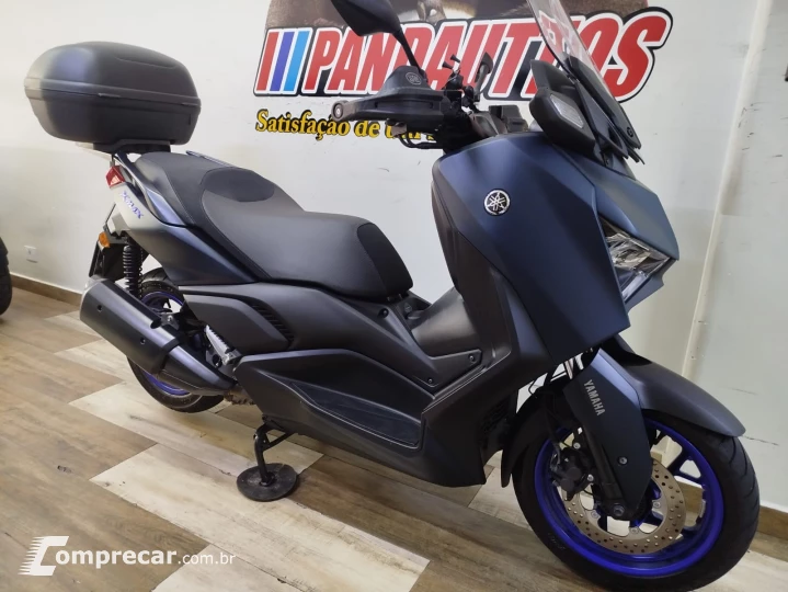 XMax 250 Connected