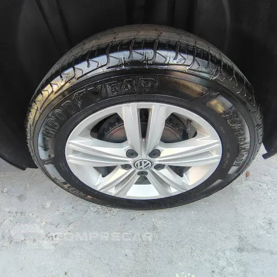Volkswagen Polo 1.6 MSI Flex 5P