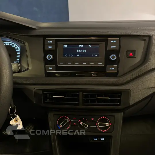 Polo Track 1.0 Flex 12V 5p