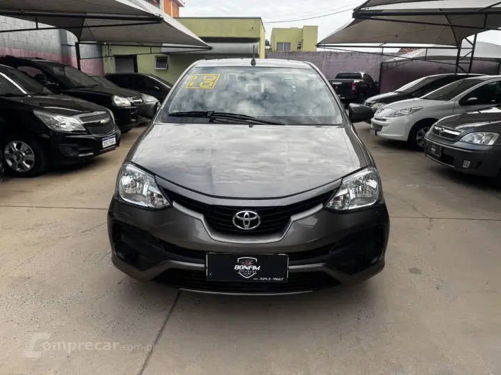 Etios Sedan 1.5 16V 4P FLEX XS