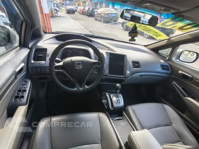 CIVIC - 1.8 LXS 16V 4P AUTOMÁTICO