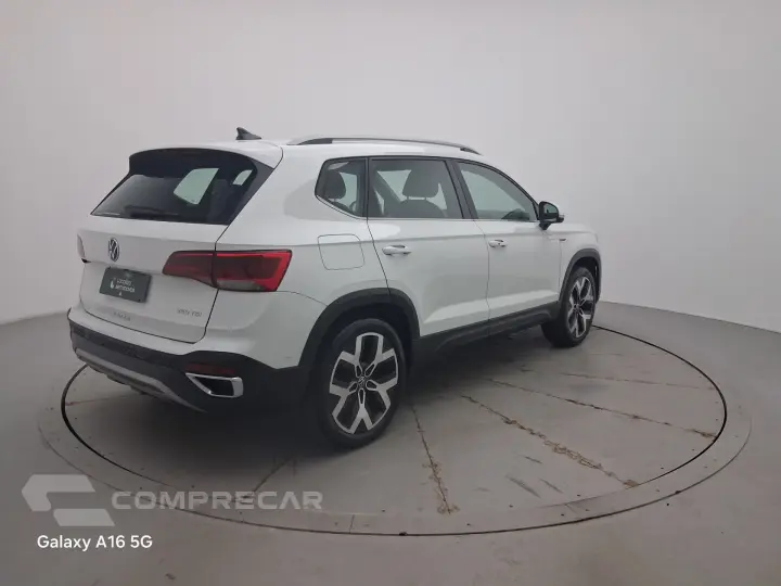 TAOS 1.4 250 TSI TOTAL FLEX HIGHLINE AUTOMÁTICO