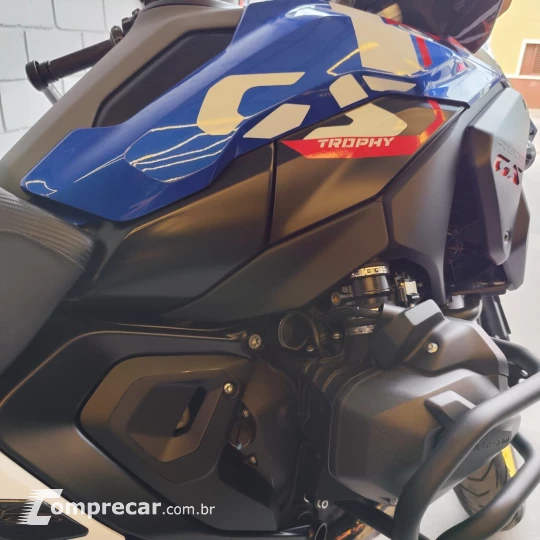 GS1300 TROPHY