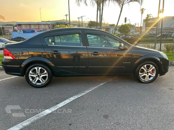 VECTRA 2.0 MPFI Elegance 8V 140cv