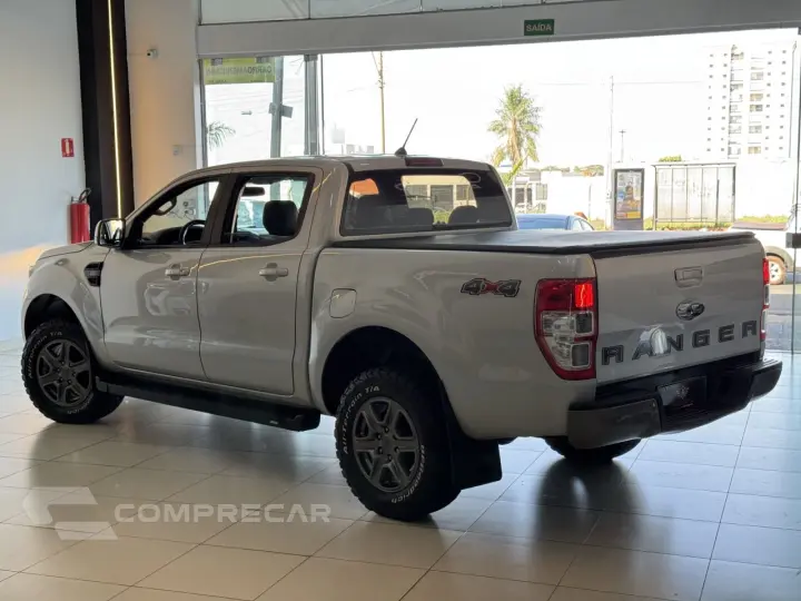 Ranger 2.2 16V XLS DIESEL 4X4 CABINE DUPLA AUTOMÁTICO