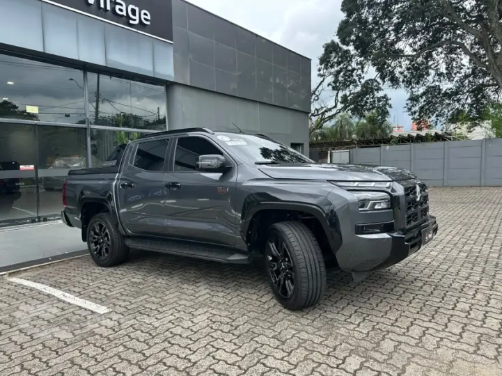 TRITON 2.4 Biturbo CD Katana 4X4