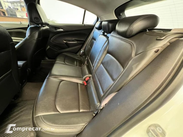 CHEV CRUZE LT HB AT