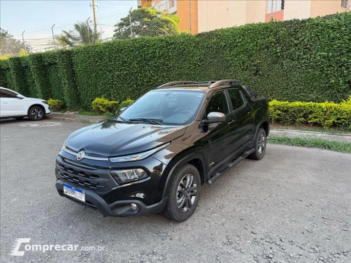 TORO 2.0 16V Turbo Freedom 4WD