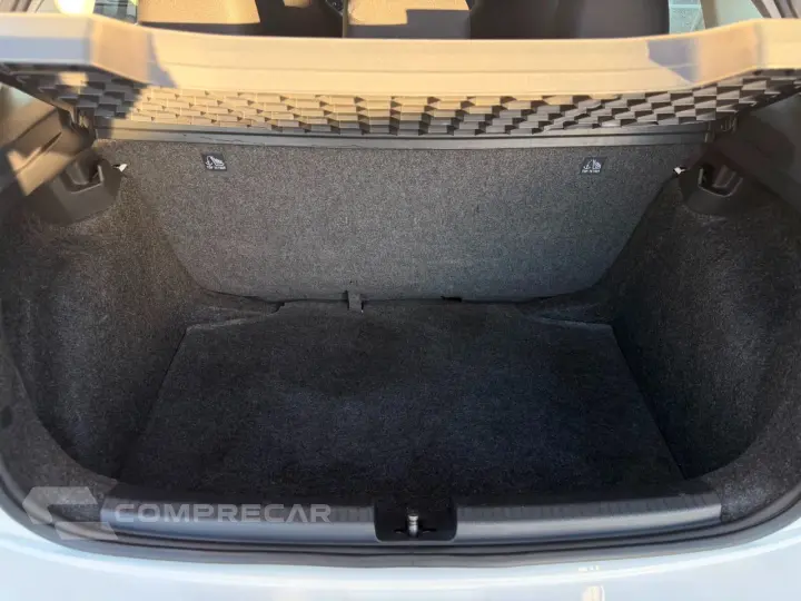 Polo Track 1.0 Flex 12V 5p