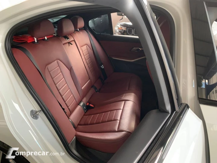320iA 2.0 TB M Sport A.Flex 4p