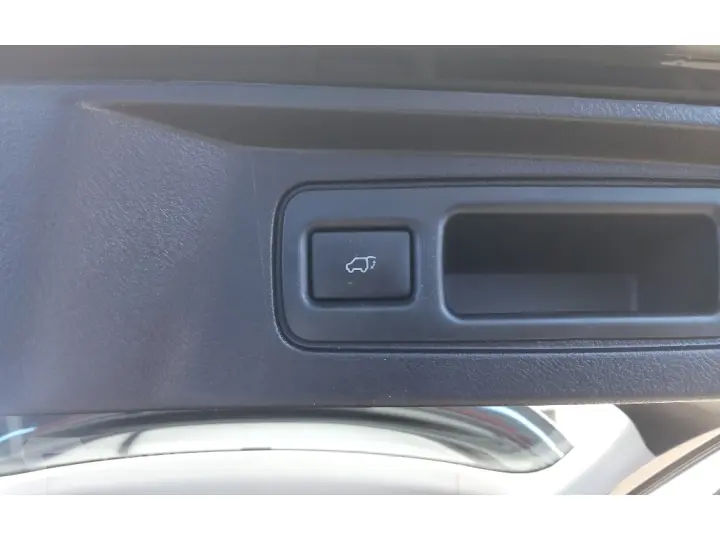 HILUX SW4 2.8 D-4D TURBO DIESEL SRX 7L 4X4 AUTOMÁTICO