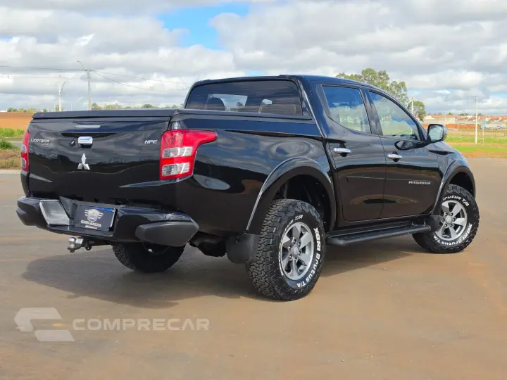 L200 TRITON 2.4 16V TURBO DIESEL SPORT HPE CD 4P 4X4 AUTOMÁT