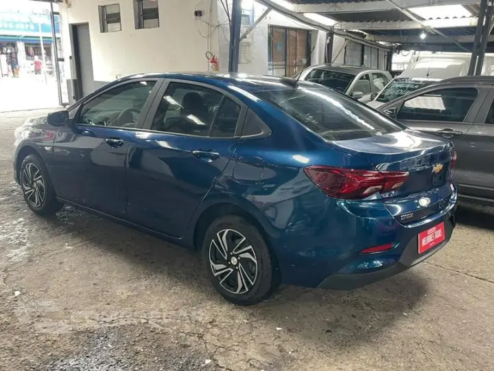 ONIX SEDAN PLUS LT 1.0 12V FLEX 4P MEC