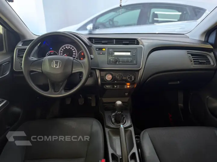 CITY 1.5 DX Sedan 16V