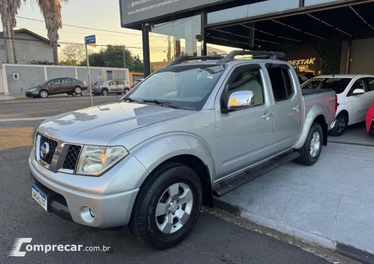 Frontier LE CD 4x4 2.5 TB Diesel Mec.