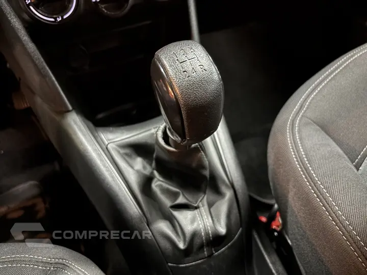 208 1.5 ACTIVE 8V FLEX 4P MANUAL