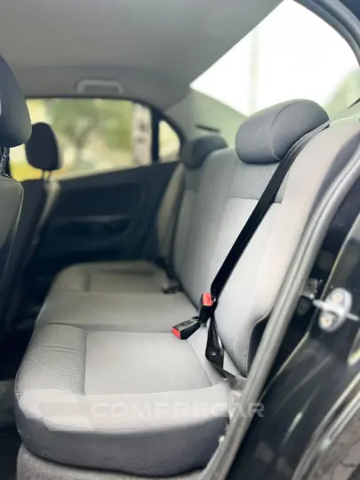VOYAGE 1.0/1.0 City Mi Total Flex 8V 4p