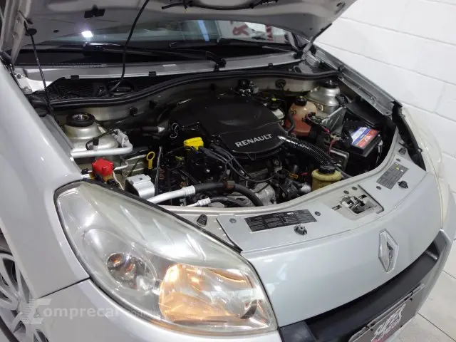 SANDERO - 1.6 EXPRESSION 8V 4P MANUAL