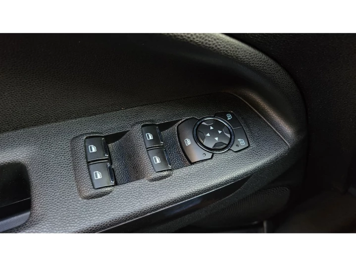 ECOSPORT 1.5 TI-VCT FLEX SE MANUAL