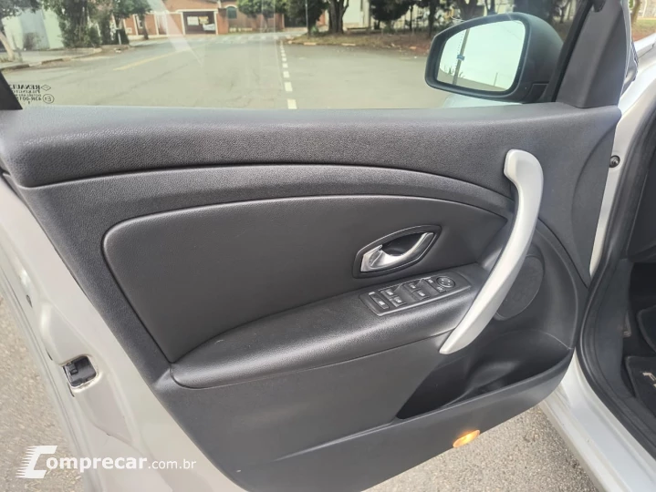 FLUENCE 2.0 Dynamique 16V