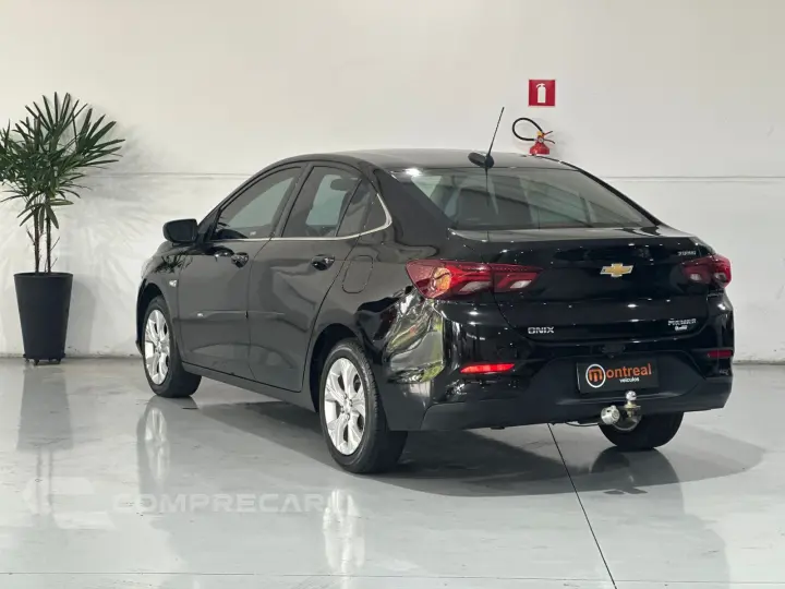 ONIX 1.0 Turbo Plus Premier