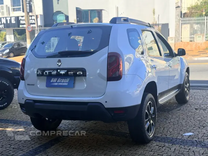DUSTER 1.6 Dakar 4X2 16V