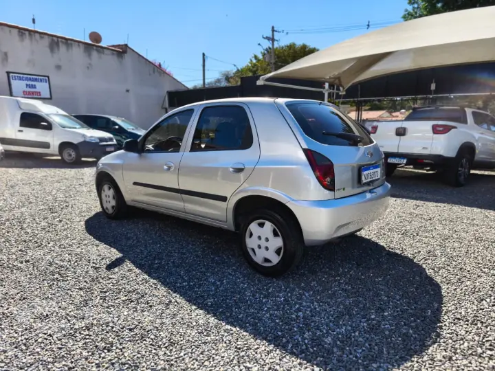 CELTA 1.0 MPFI LT 8V
