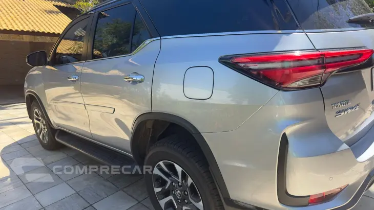 HILUX SW4 2.8 D-4d Turbo Diamond 7L 4X4