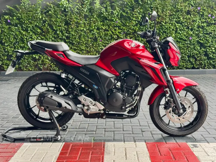 FZ25 FAZER 250 CONNECTED ABS
