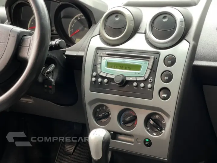 FIESTA 1.6 ROCAM SEDAN 8V FLEX 4P MANUAL