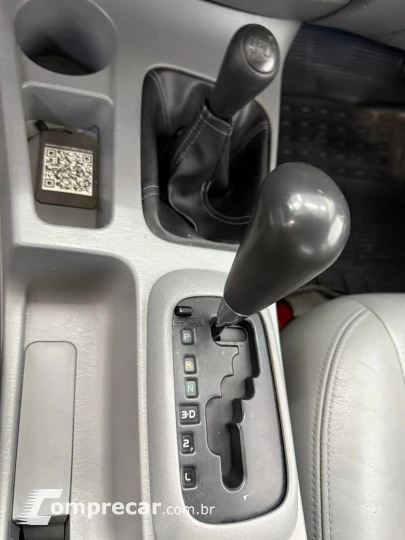 HILUX 2.4 4X4 CD 8V