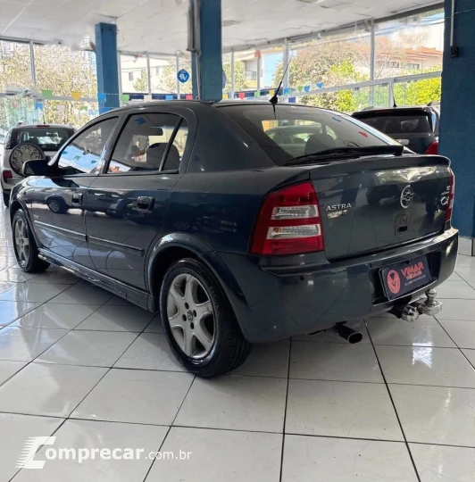 ASTRA 2.0 MPFI Advantage 8V