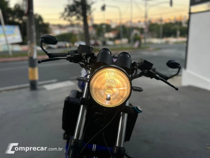Trophy 1200