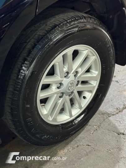 Hilux SW4 SR 4x2 2.7/ 2.7 Flex 16V Aut.