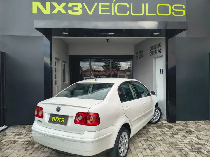 POLO SEDAN 1.6 MI 8V FLEX 4P MANUAL