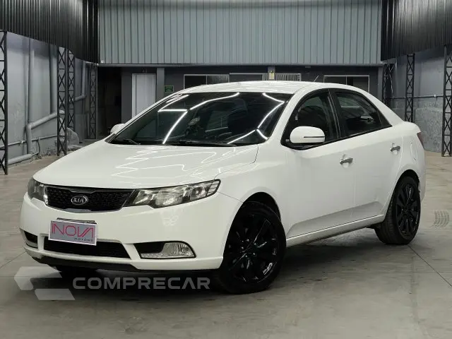CERATO - 1.6 EX SEDAN 16V 4P AUTOMÁTICO