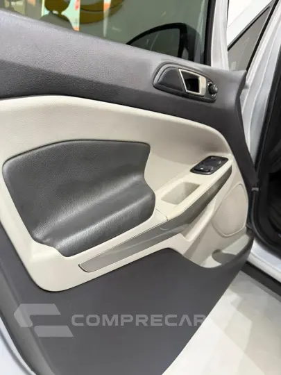 EcoSport TITANIUM 2.0 16V Flex 5p Aut.