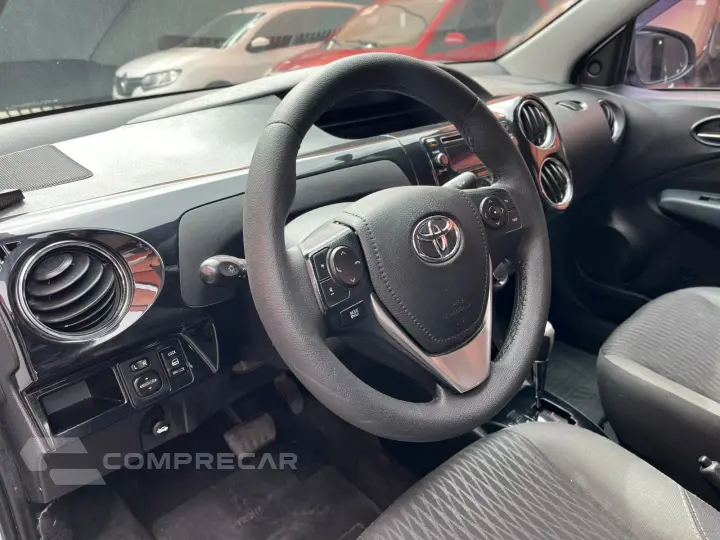 ETIOS 1.5 XS Sedan 16V