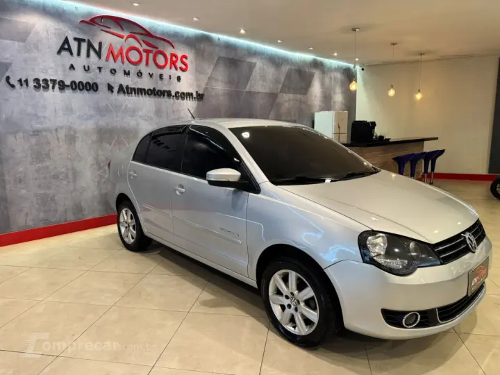 Polo Sedan 1.6 4P FLEX COMFORTLINE I-MOTION AUTOMATIZADO