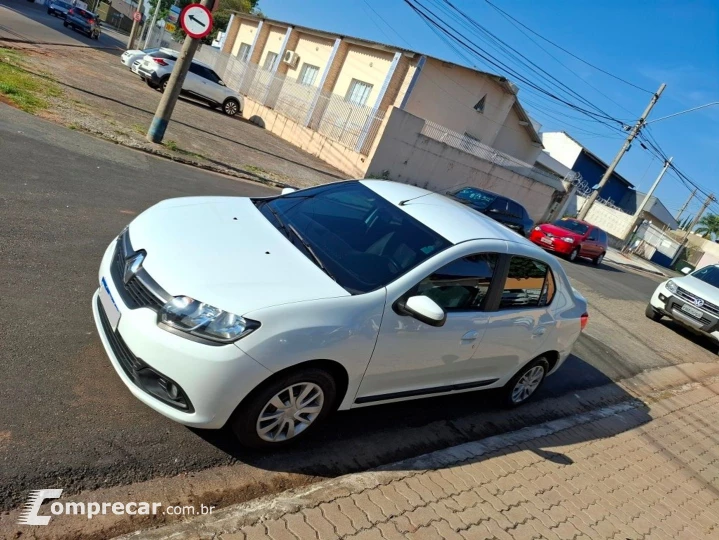 Logan 1.6 Expression 8V Flex 4P Manual