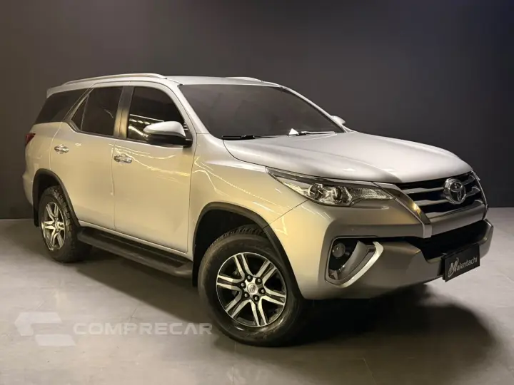 HILUX SW4 2.7 SRV 7 LUGARES 4X2 16V FLEX 4P AUTOMÁTICO