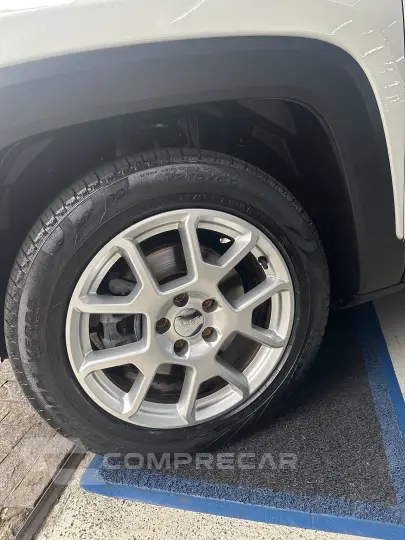 Renegade Sport 1.8 4x2 Flex 16V Aut.