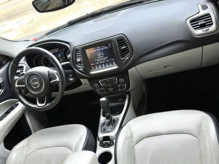 COMPASS 2.0 16V FLEX LONGITUDE AUTOMÁTICO