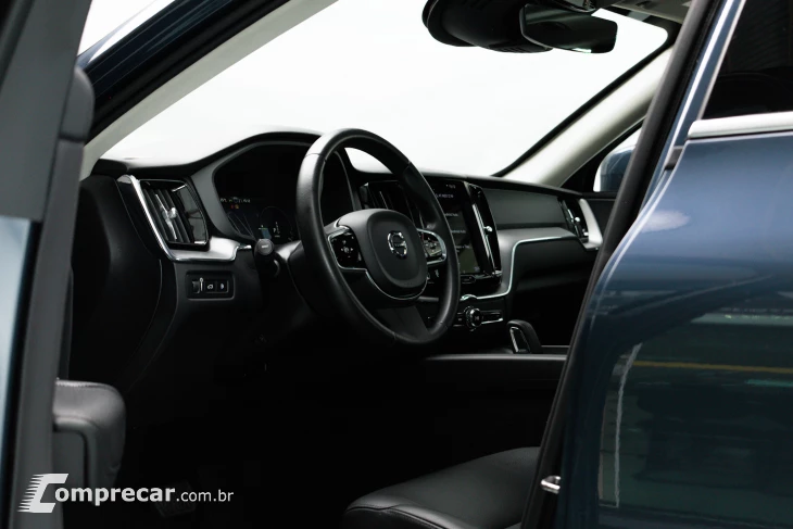 XC60 2.0 T8 HYBRID MOMENTUM AWD GEARTRONIC