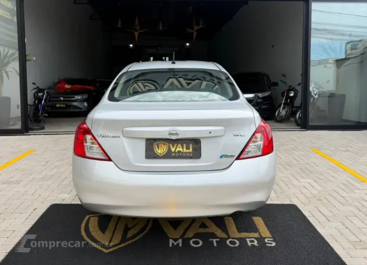 VERSA SL 1.6 16V Flex Fuel 4p Mec.